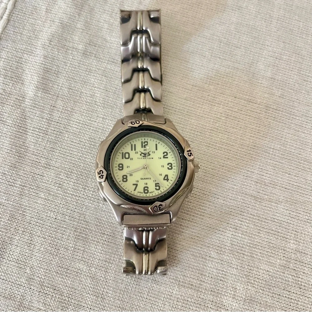 Volt Titanium Watch Mens Silver Tone Quartz Japan Movt Luminous Dial